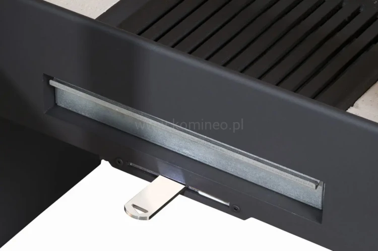 Piec kominkowy ROMOTOP RIANO G 30 metal